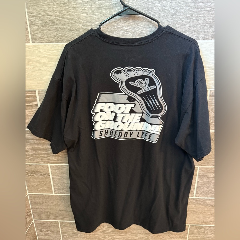 Men’s Black Shreddy Lyfe Foot On The Ground Shirt XL